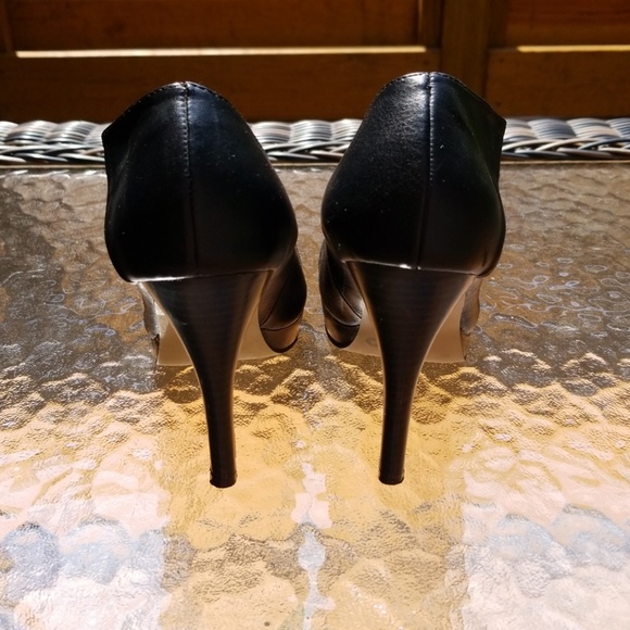 Madden Girl Platform Heels with Pleated Detail - Picture 3 of 8